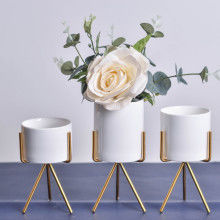 Desktop Nordic Retro Iron Frame Flower Pot on Hollow Iron Stand for Garden Room Decoration and 3 Capacity Plant Storage